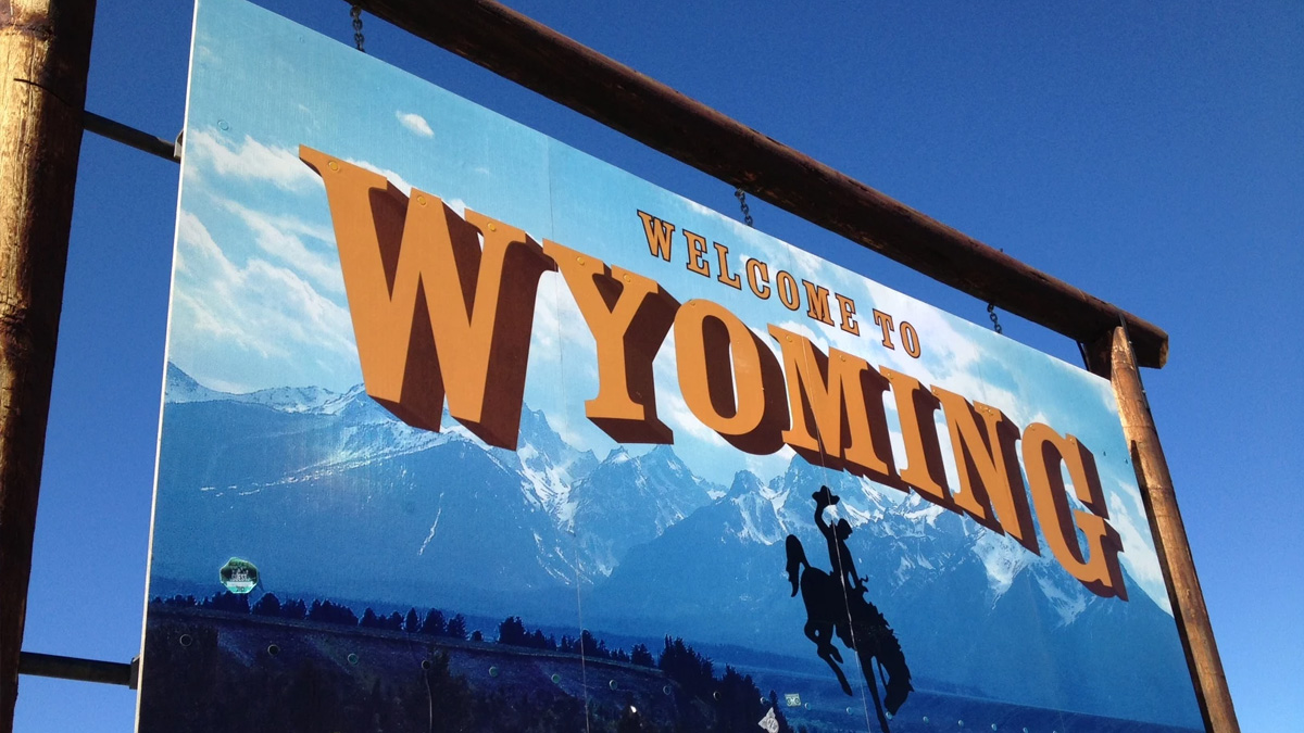 Wyoming Legislator Eyes Online Casino Legalization